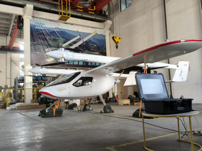 索孚航空携SF20V亮相杭州创投会：垂直起降“空中新物种”，油电混动解锁低空出行新可能