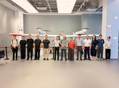 Government and enterprise collaboration fuels breakthroughs in low-altitude aviation! Leaders from multiple departments visited Suofu Aviation for a visit and exchange session.
